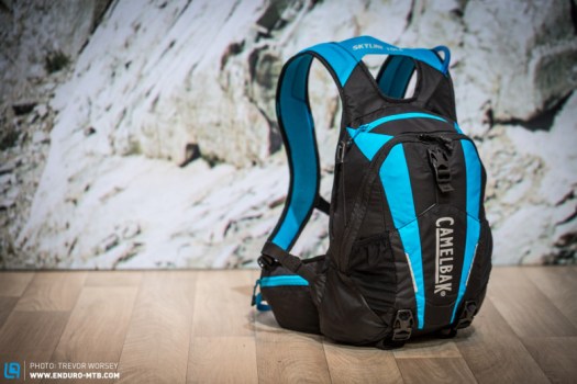 The Skyline 10LR comes with a 3L Antidote Lumbar Reservoir with a quick link and an additional 7 litres of storage space